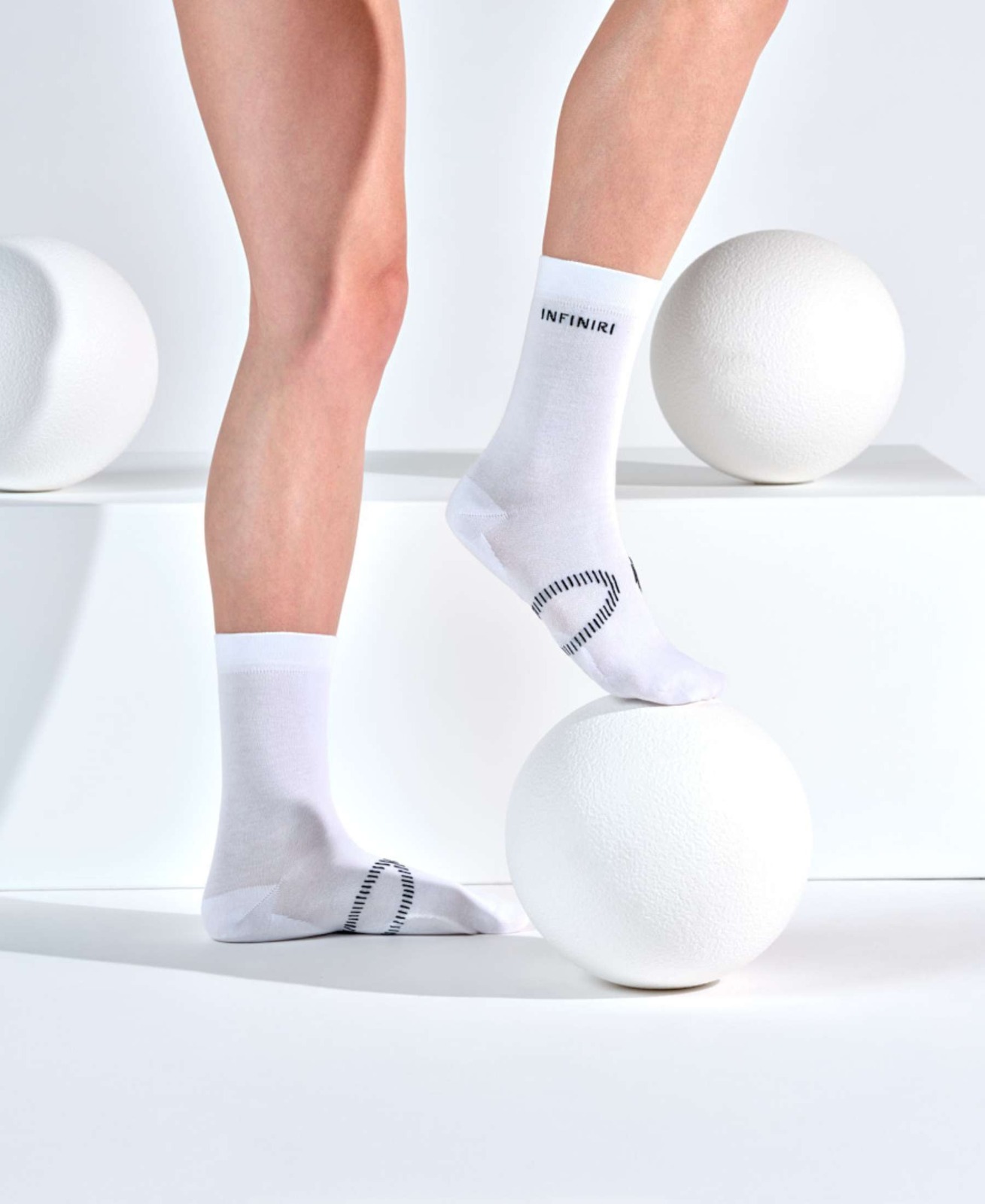 INFINIRI COMFORT Gesundheitssocken - Damen / Weiss